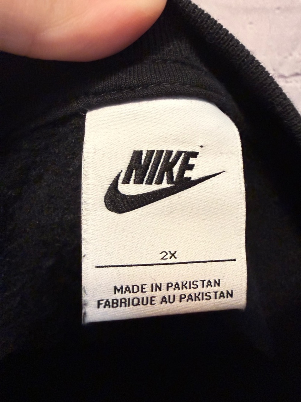 Nike Black Crewneck Sweatshirt with White Swoosh - Picture 4 of 6